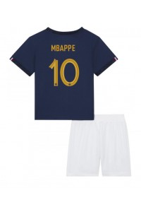 Frankrijk Kylian Mbappe #10 Babytruitje Thuis tenue Kind WK 2022 Korte Mouw (+ Korte broeken)
